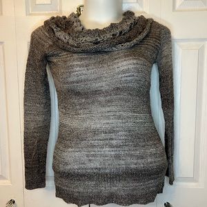 Maurice’s size M stripped sweater.